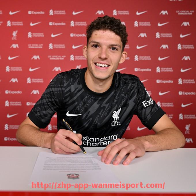 完美体育官方入口-法甲马赛阵容轮换效率：分析马赛阵容轮换的效率与主帅的人员调配